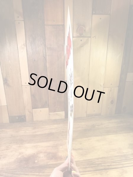 “Look Before You Leap!”のメッセージが書かれた70年代ビンテージ看板