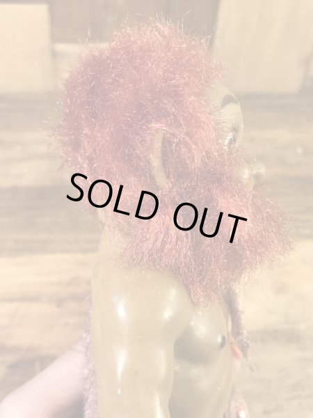 原始人のケイブマンの60年代ビンテージフィギュア