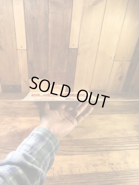 “Look Before You Leap!”のメッセージが書かれた70’sヴィンテージサインボード