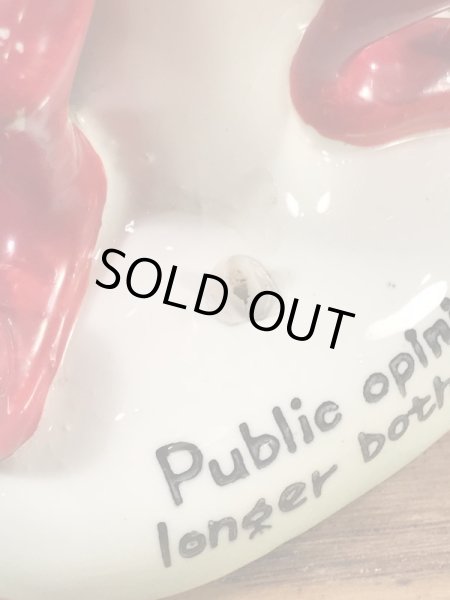 陶器製のレッドデビルの60年代ビンテージフィギュア