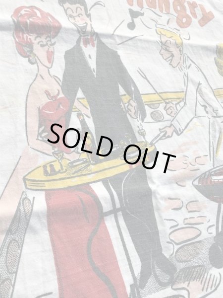 Hail Hail The Gangs All Hungryのメッセージが書かれたバーベキュー用の50年代ビンテージエプロン