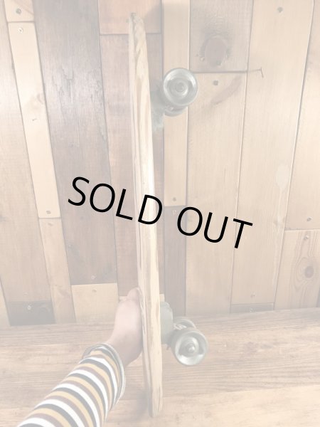 Nash社製のFifteen Toesの60’sヴィンテージウッドスケボー