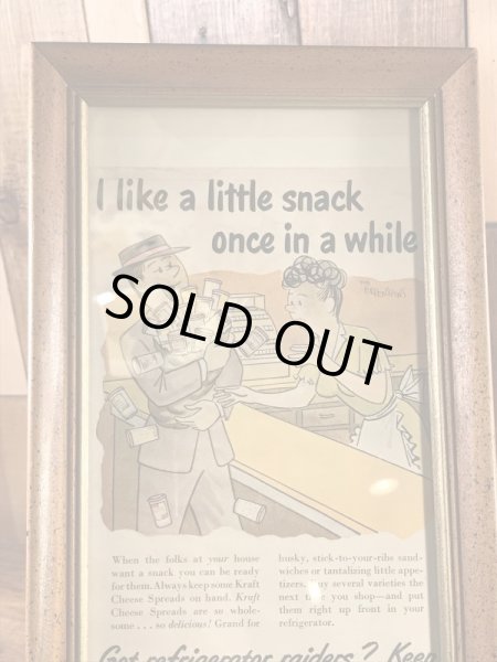 ガラスの額縁にクラフトチーズの広告が入った50年代ビンテージ壁掛け