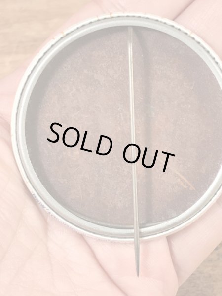 Macalester Colleggのイベント物の50’sヴィンテージ缶バッチ