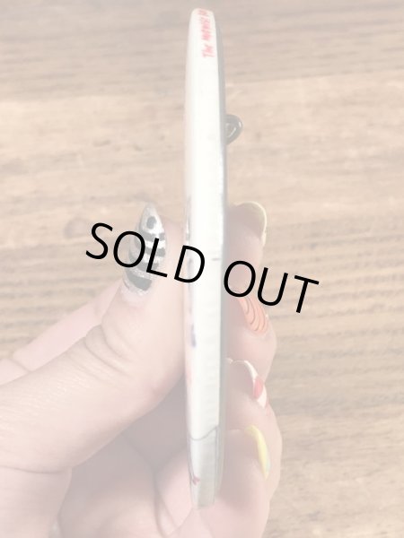 ハイスクール物のフットボールイベントの60年代ビンテージ缶バッジ