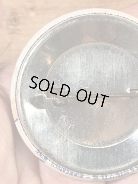 Macalester Colleggのイベント物の70’sヴィンテージ缶バッチ