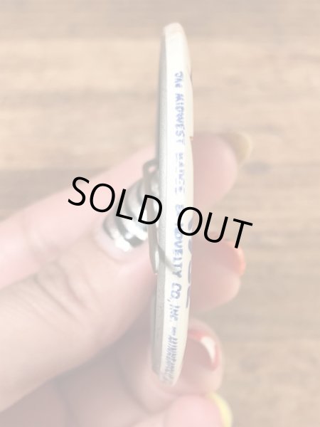 カレッジ物のイベントの50年代ビンテージ缶バッジ