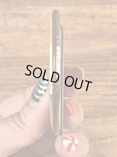 カレッジ物のイベントの50年代ビンテージ缶バッジ