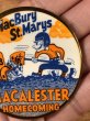 Macalester Colleggのイベント物の50’sヴィンテージ缶バッチ