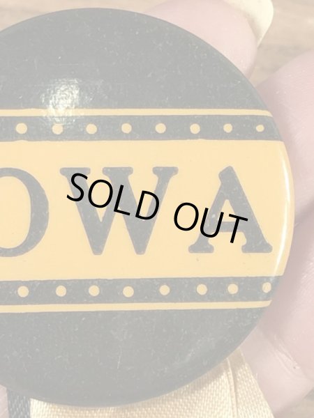 ユニバーシティ物のフットボール大会の50〜60’sヴィンテージ缶バッチ