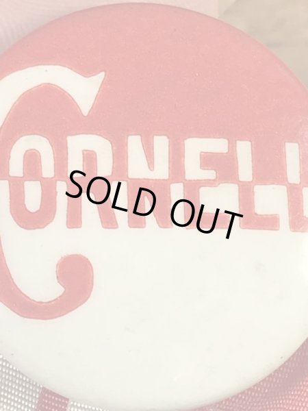 カレッジ物のフットボール大会の40’sヴィンテージ缶バッチ