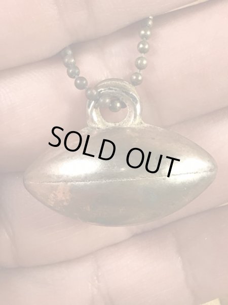 ユニバーシティ物のフットボール大会の50〜60’sヴィンテージ缶バッチ