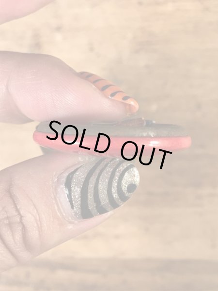 ユニバーシティ物のフットボール大会の40年代ビンテージ缶バッジ