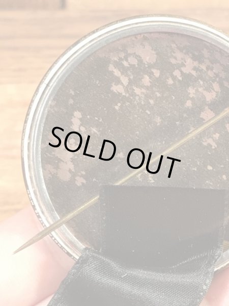 カレッジ物のフットボールイベントの50’sヴィンテージ缶バッチ