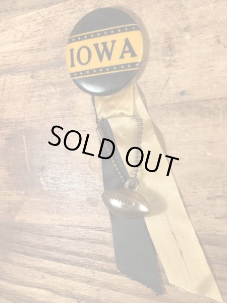 ユニバーシティ物のフットボール大会の50〜60’sヴィンテージ缶バッチ