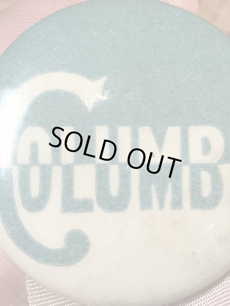 カレッジ物のフットボール大会の40’sヴィンテージ缶バッチ