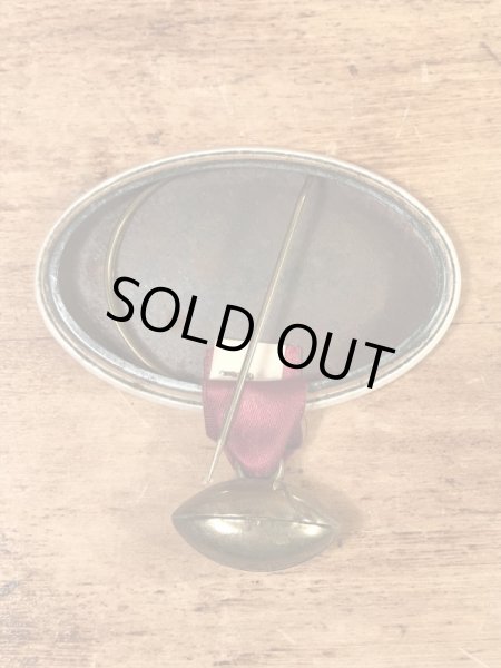 カレッジ物のフットボールイベントの60’sヴィンテージ缶バッチ