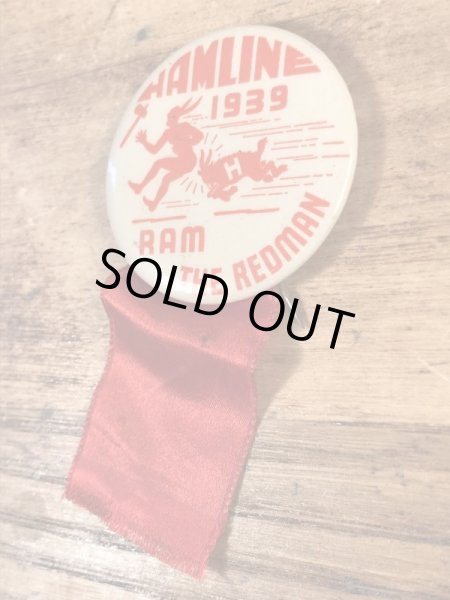 ユニバーシティ物のフットボールイベントの30’sヴィンテージ缶バッチ