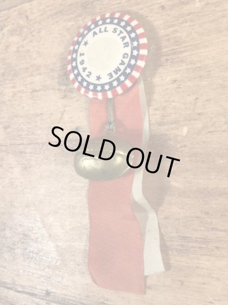 カレッジ物のフットボール大会の40’sヴィンテージ缶バッチ