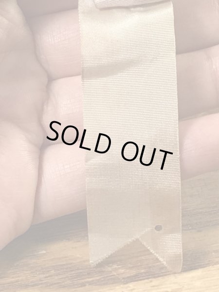 カレッジ物のフットボール大会の40’sヴィンテージ缶バッチ