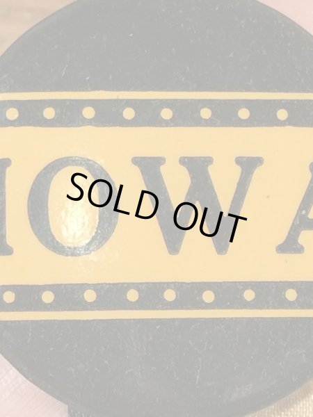 カレッジ物のフットボール大会の50〜60年代ビンテージ缶バッジ