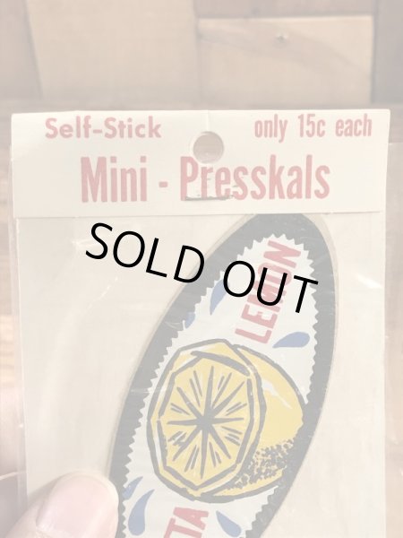 Impko社製のレモンの60年代ビンテージステッカー