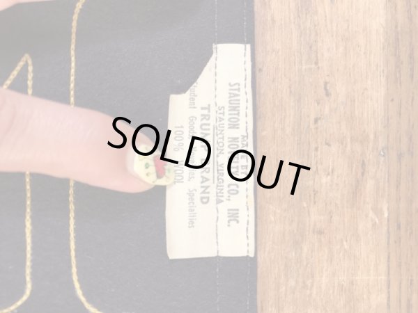 US Navyのユニバーシティ物の30〜40'sヴィンテージフェルトペナント