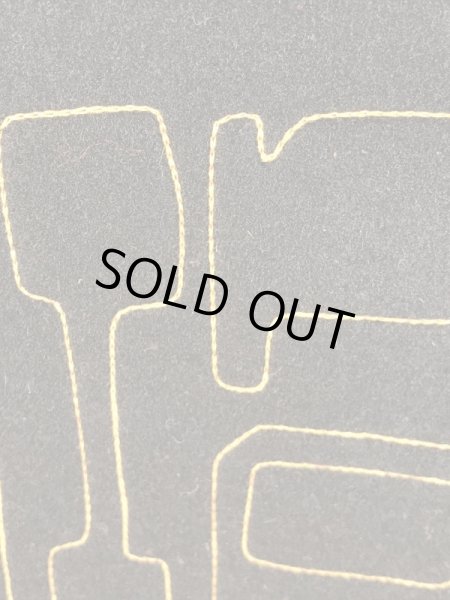 ユニバーシティ物のフェルト製の30〜40年代ビンテージペナント