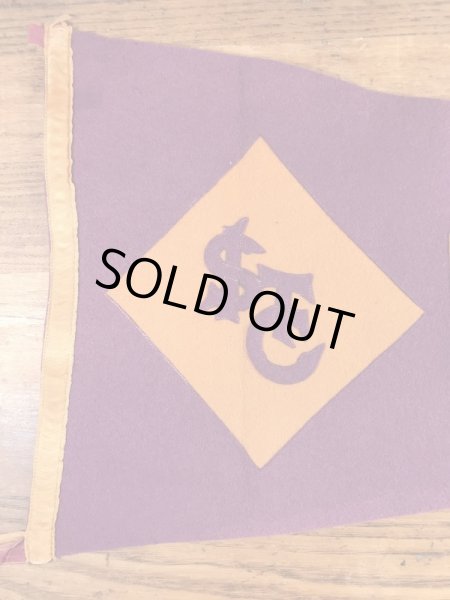 Cedar Fallsのカレッジ物の30〜40’sヴィンテージフェルトペナント