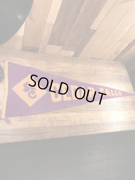 ユニバーシティ物のフェルト製の30〜40年代ビンテージペナント