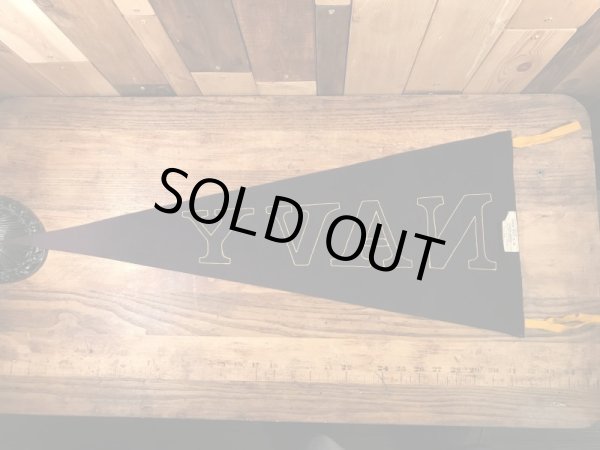 US Navyのユニバーシティ物の30〜40'sヴィンテージフェルトペナント