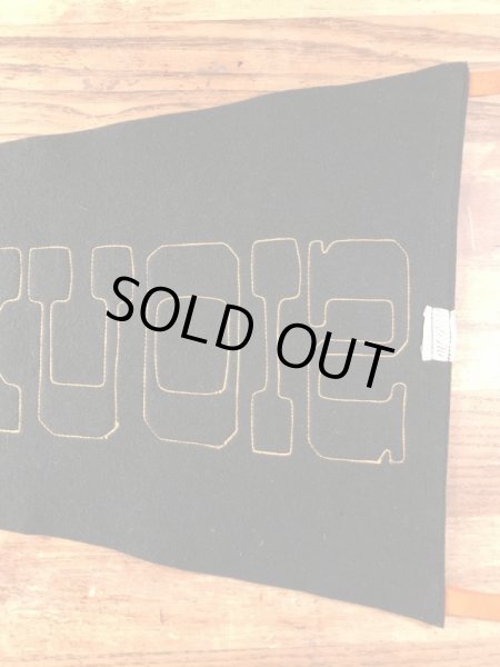 ユニバーシティ物のフェルト製の30〜40年代ビンテージペナント