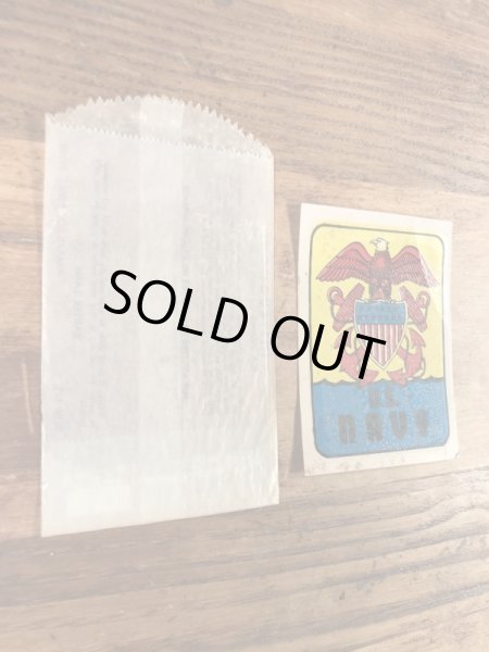 Baxter Lane社製のUSネイビーの60年代ビンテージ水張りステッカー