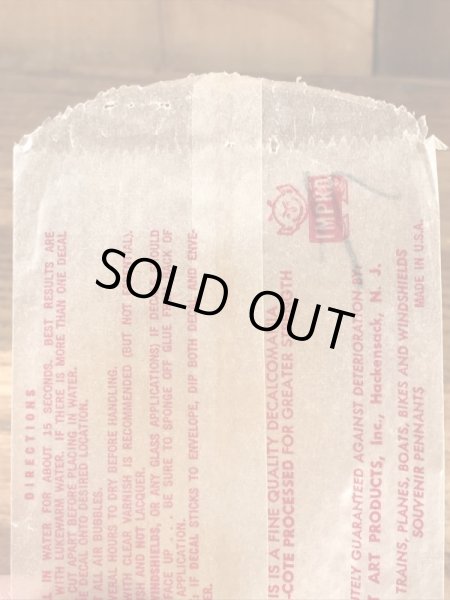 Impko社製の鳥の60年代ビンテージ水張りステッカー