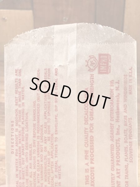 Impko社製の稲妻キャットの60年代ビンテージ水張りステッカー