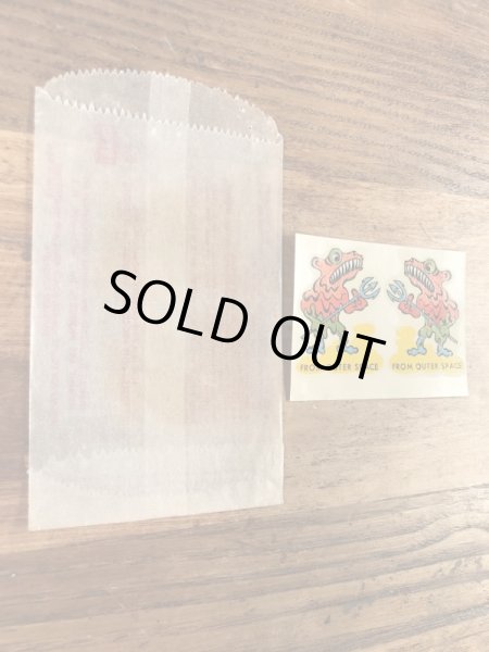 Impko社製のフロムアウタースペースの60年代ビンテージ水張りステッカー