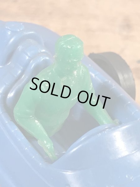 スピードレーサーのプラスチック製の50〜60年代ビンテージカートイ