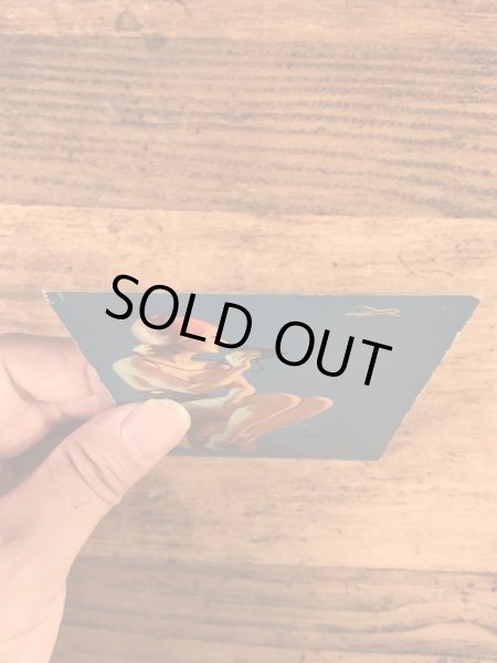 Boy,You Can See A Lot From Hereのメッセージが書かれたピンナップガールの40’sヴィンテージカード