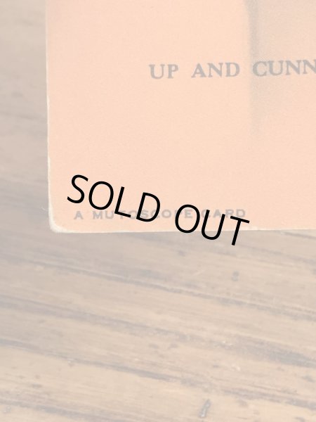 Up And Cunningのメッセージが書かれたピンナップガールの40’sヴィンテージカード