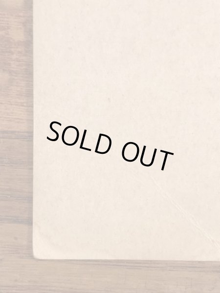 Zoe Mozertが描いたピンナップガールの40年代ビンテージカード