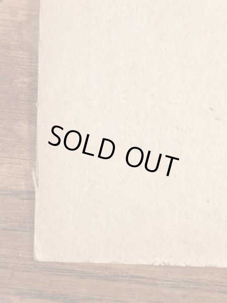 Zoe Mozertが描いたピンナップガールの40年代ビンテージカード