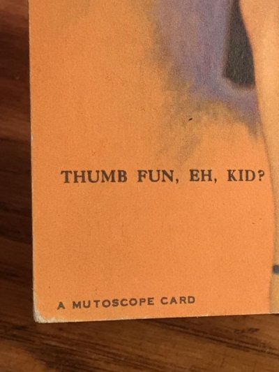 画像1: Pin Up Girl “Thumb Fun, Eh, Kid?” A Mutoscope Card　ピンナップガール　ビンテージ　カード　40年代