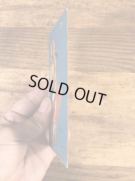 Earl Moranが描いたピンナップガールの40年代ビンテージカード