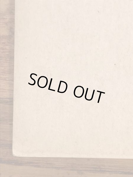 Earl Moranが描いたピンナップガールの40年代ビンテージカード