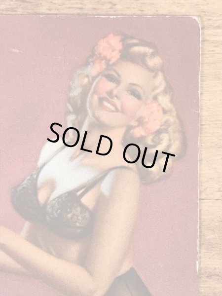 How'd You Like To Hold My Hand?のメッセージが書かれたピンナップの40’sヴィンテージカード