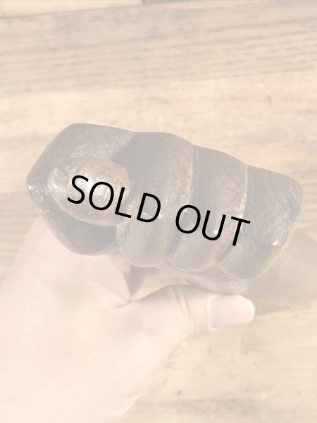 フィグサインの木彫りの70年代ビンテージ置物