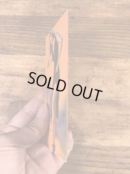 Earl Moranが描いたピンナップガールの40年代ビンテージカード