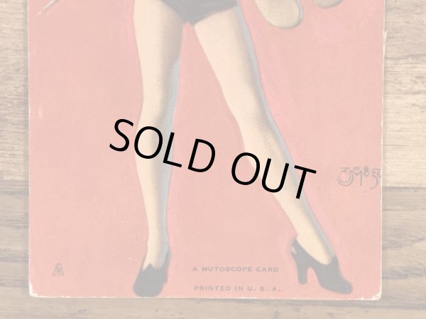 I Must Learn Where To Draw The Lineのメッセージが書かれたピンナップガールの40’sヴィンテージカード