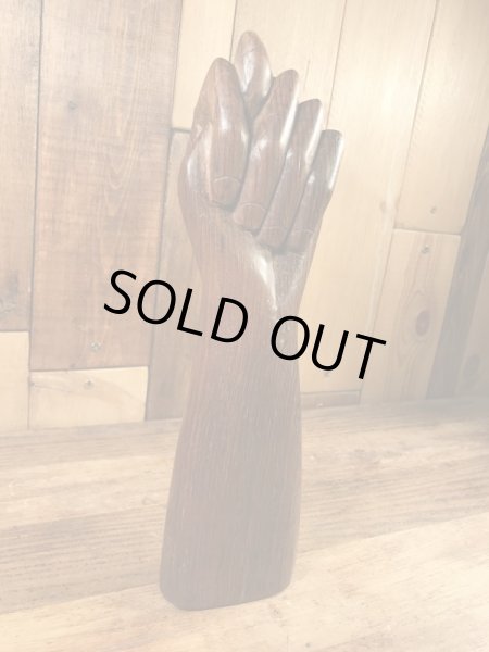 フィグサインの木彫りの70年代ビンテージ置物