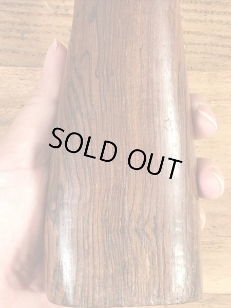 フィグサインの木彫りの70’sヴィンテージハンドサイン